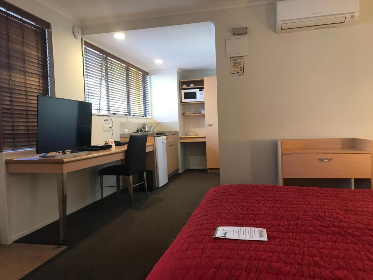 Harbour City Motor Inn & Conference Тауранга Екстериор снимка