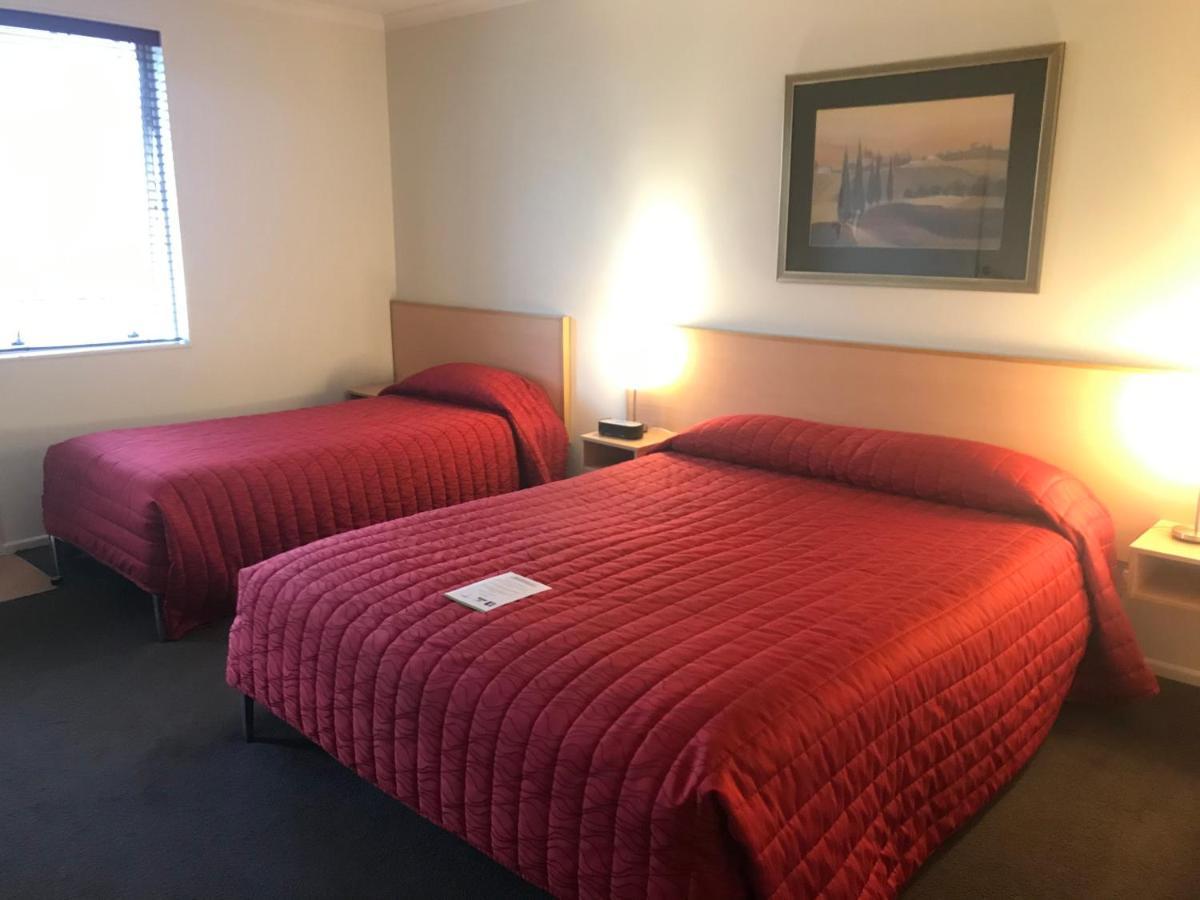 Harbour City Motor Inn & Conference Тауранга Екстериор снимка